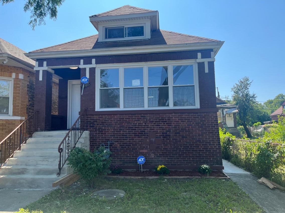 2309 W 72nd St., Chicago, IL 60636