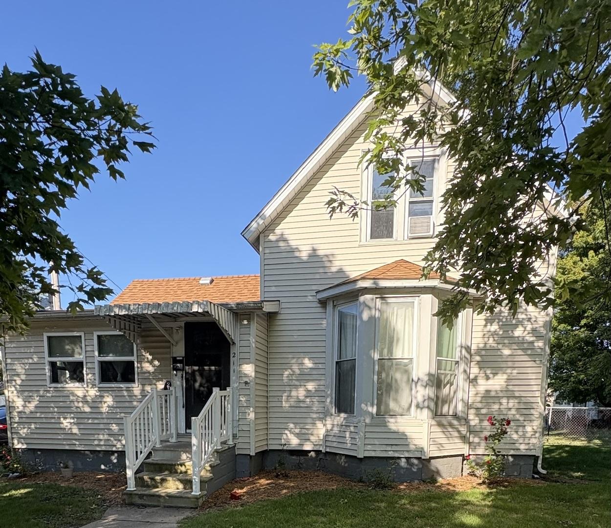 211 N Lott Blvd., Gibson City, IL 60936