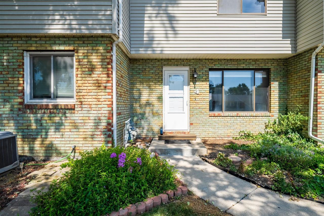1402 Keller Rd. #4, Normal, IL 61761