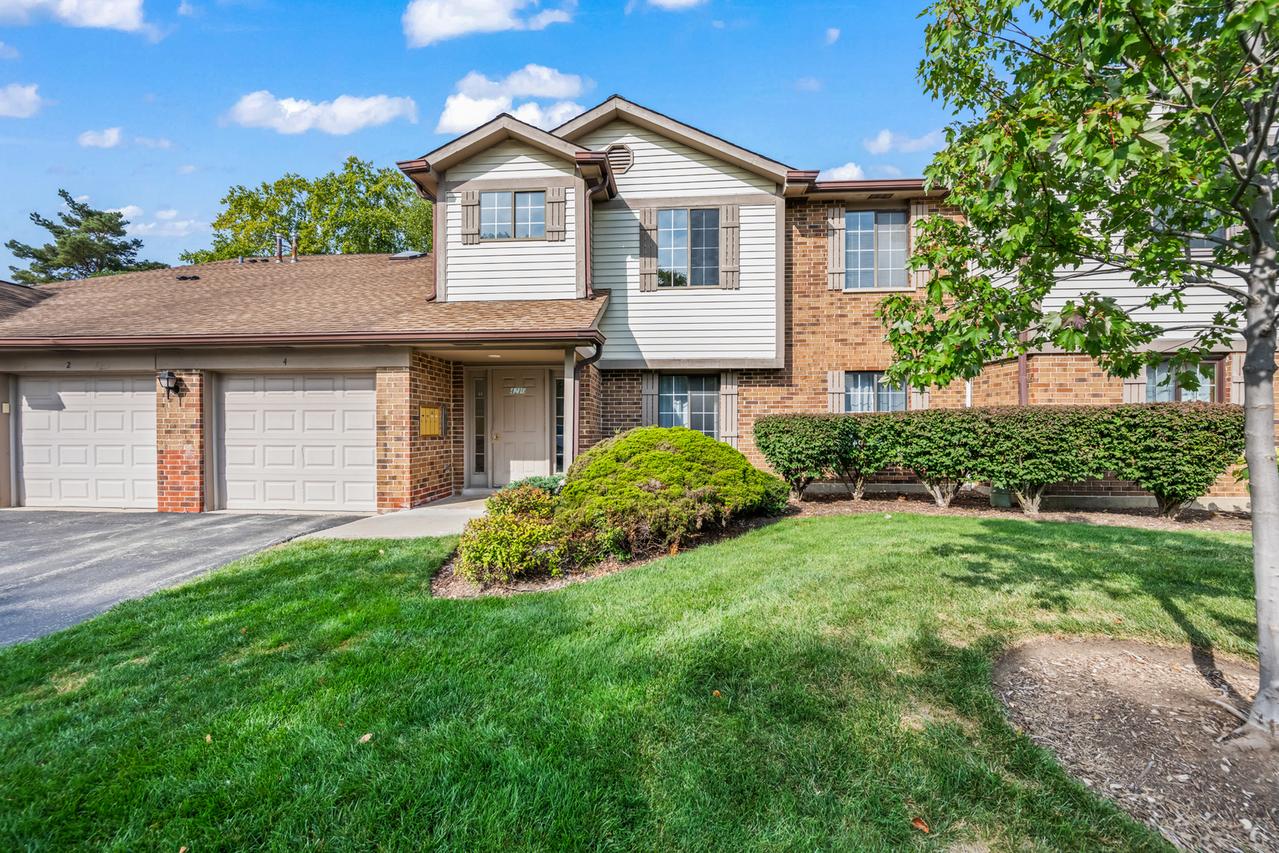 4210 N Mallard Dr. #4, Arlington Heights, IL 60004