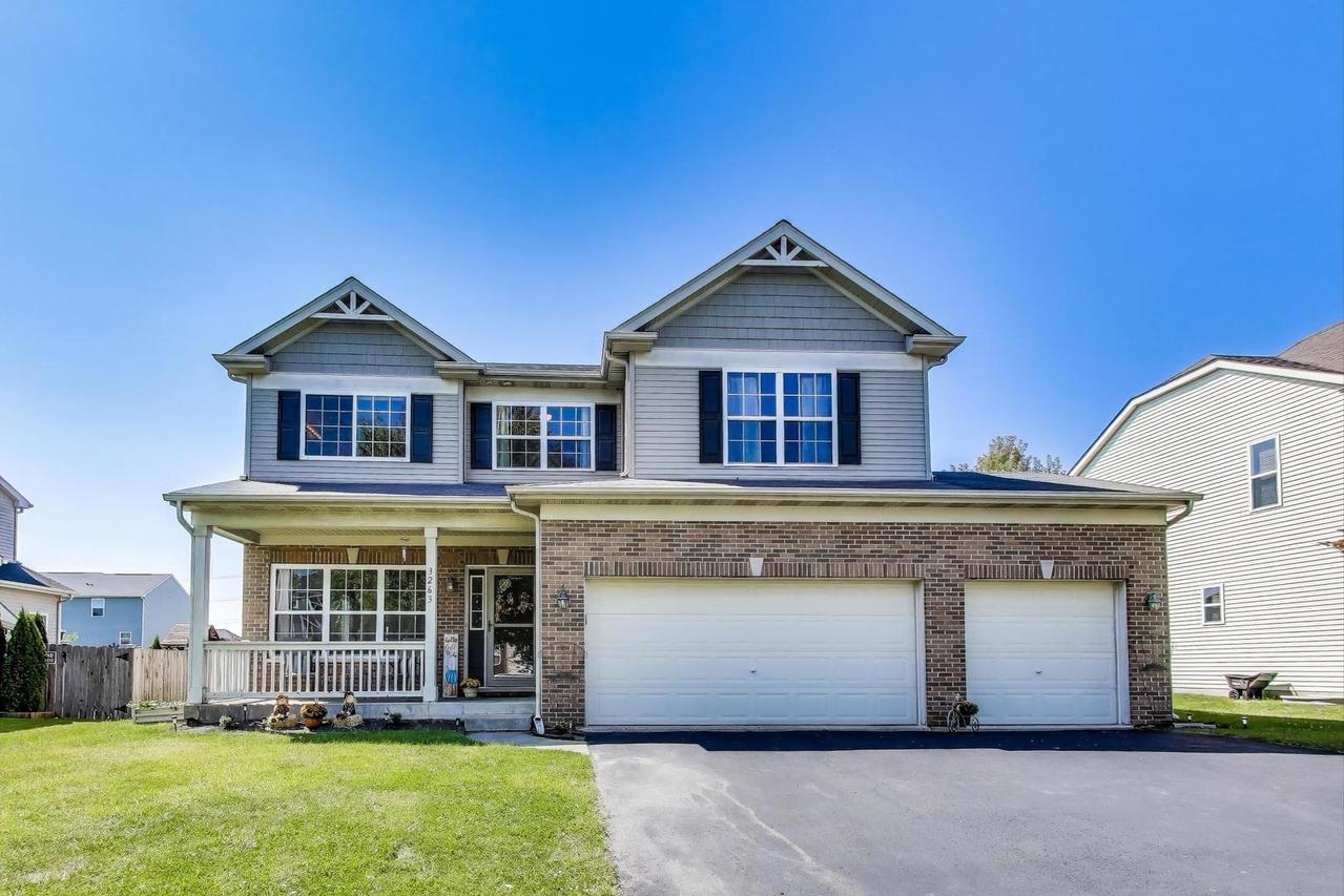 3263 Pinewood Dr., Yorkville, IL 60560