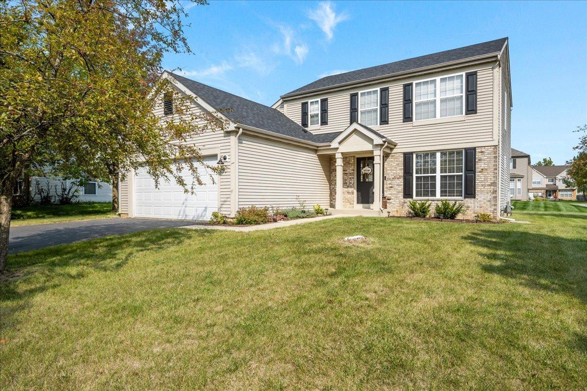 2451 Roseglen Way, Aurora, IL 60506