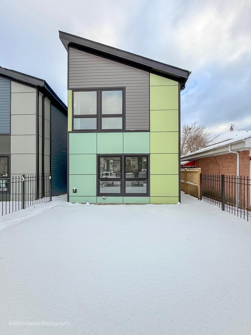 6749 S Langley Ave., Chicago, IL 60637