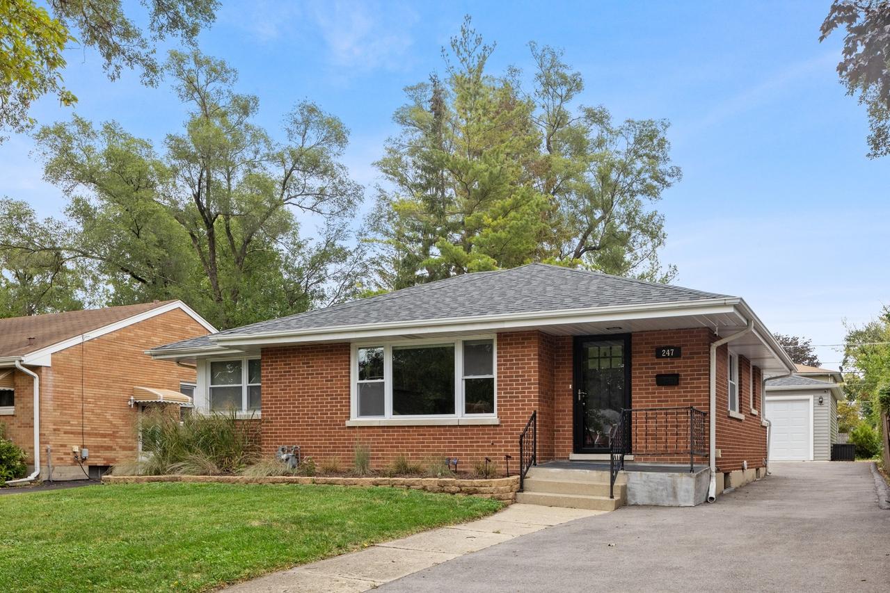 247 N Ardmore Ave., Villa Park, IL 60181