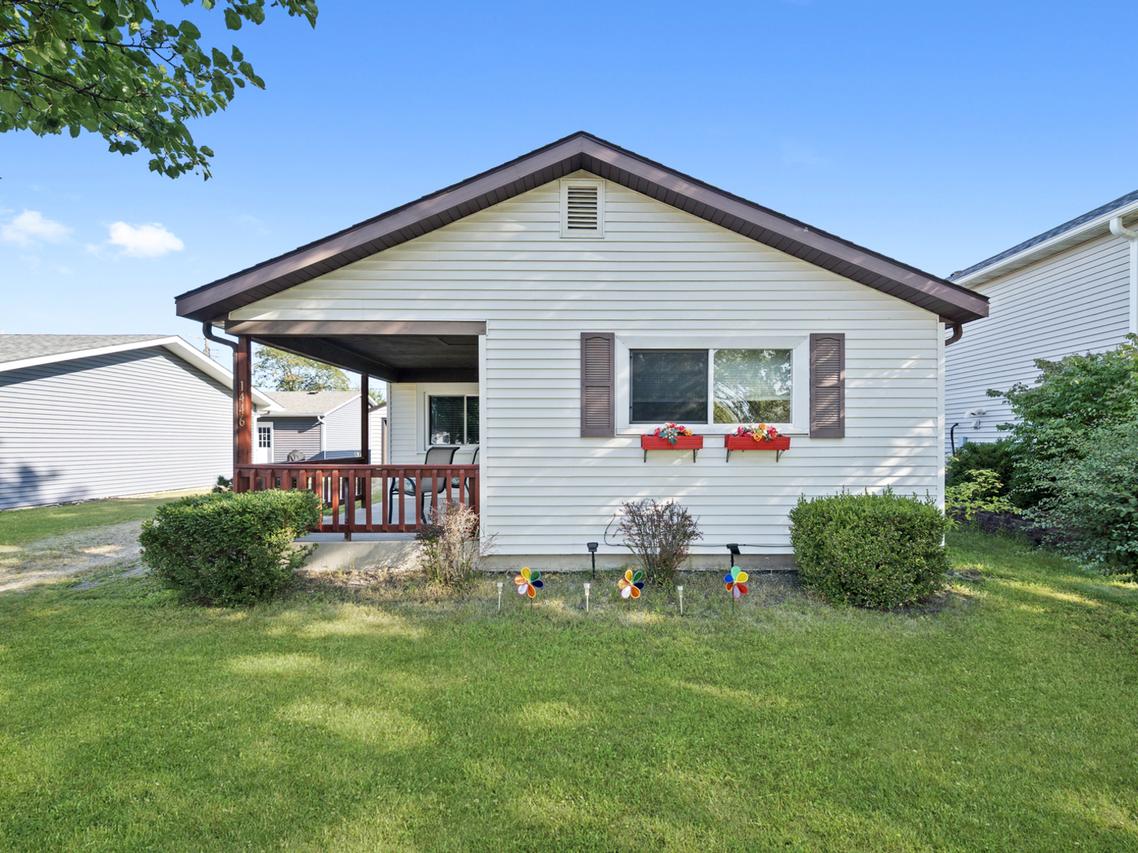 1446 Erie St., Ottawa, IL 61350