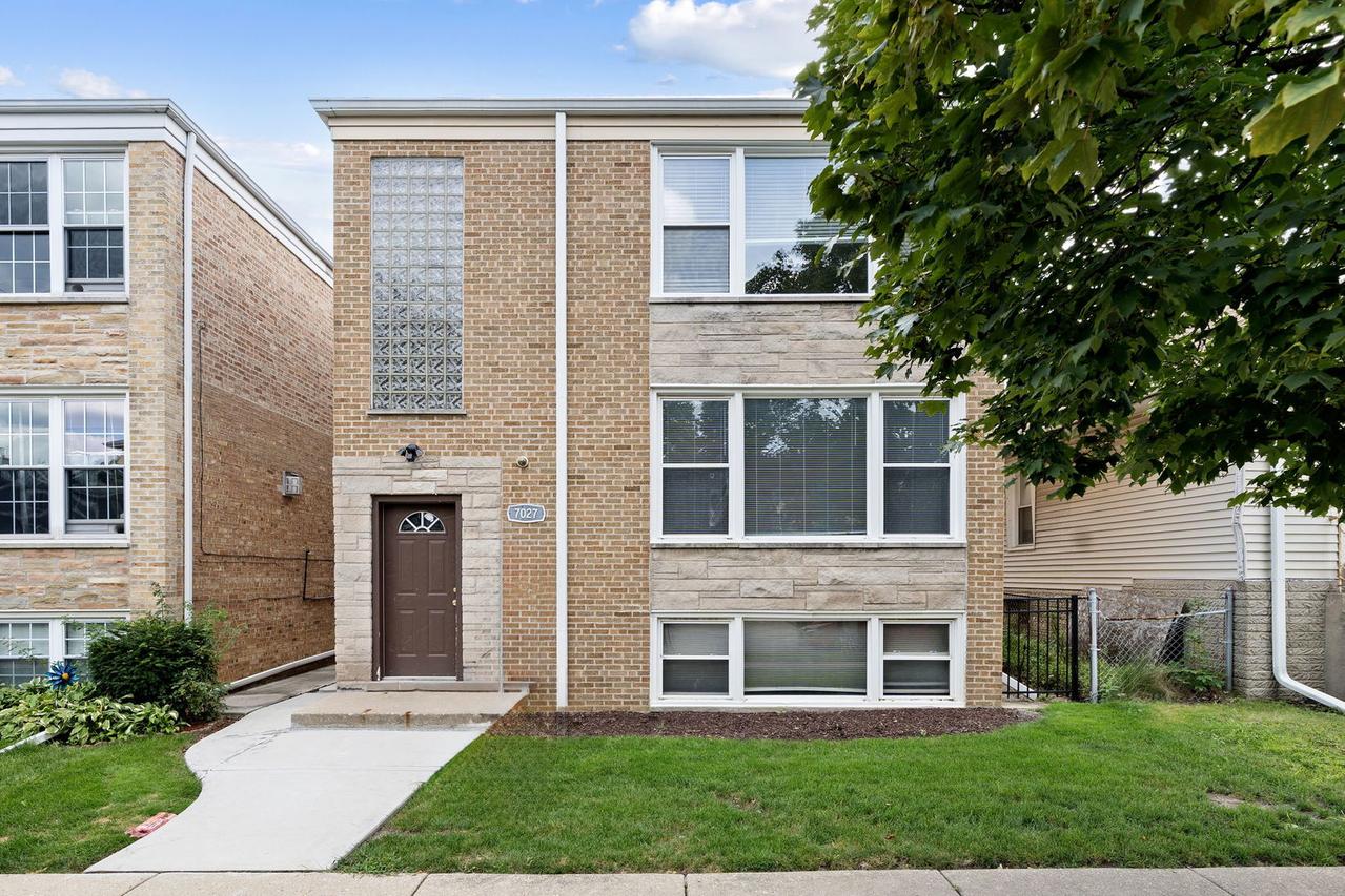 7027 W Diversey Ave., Chicago, IL 60707