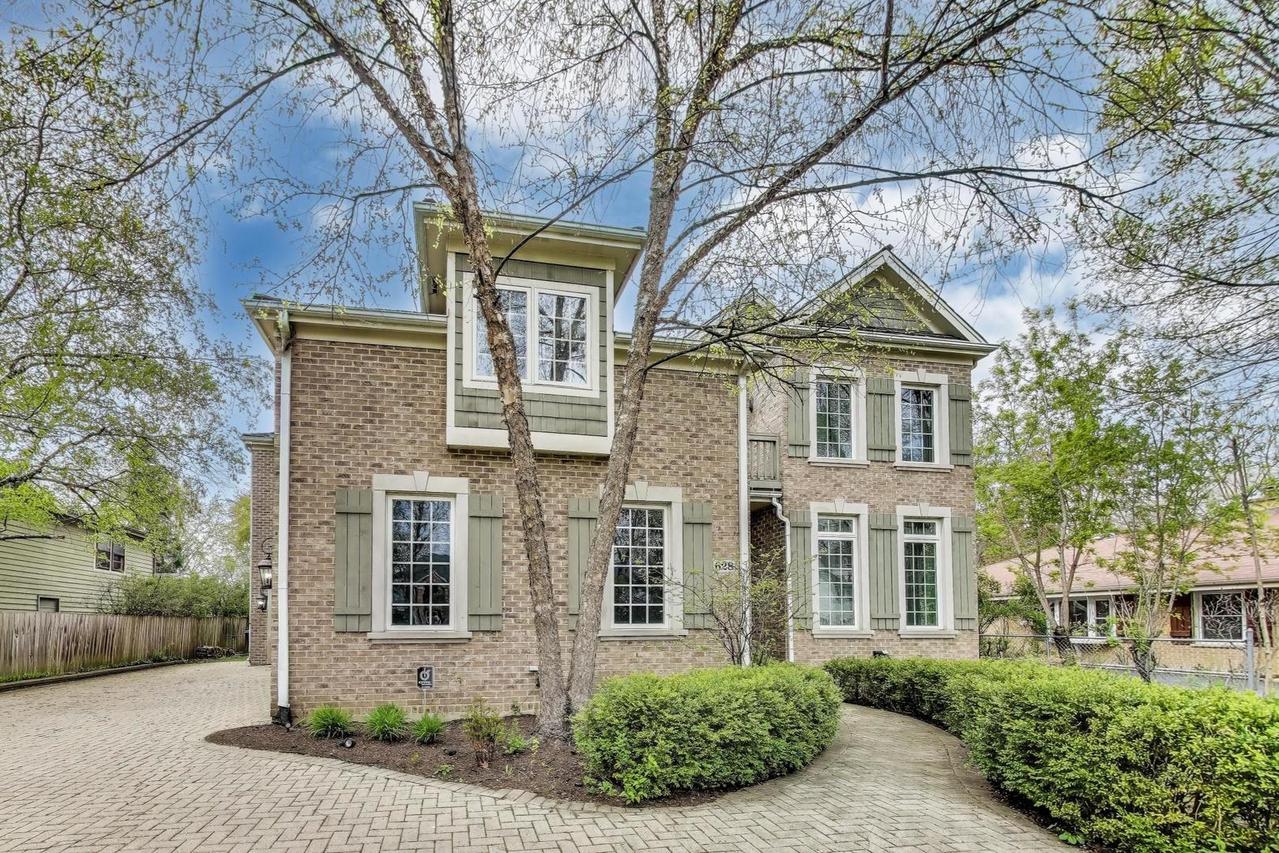 628 Greenwood Rd., Northbrook, IL 60062