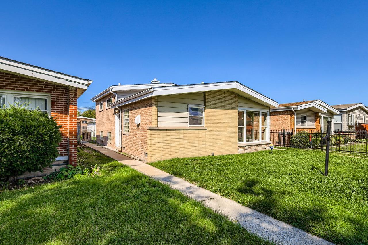 9328 S Parnell Ave., Chicago, IL 60620