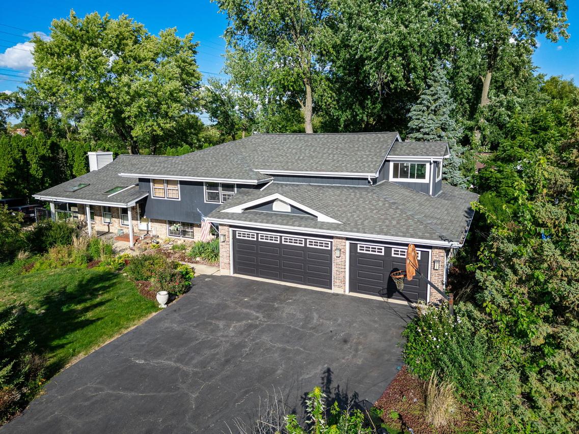 1N375 Morse St., Carol Stream, IL 60188