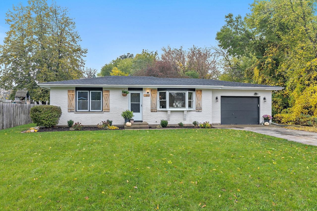 1007 Oeffling Dr., Mchenry, IL 60051