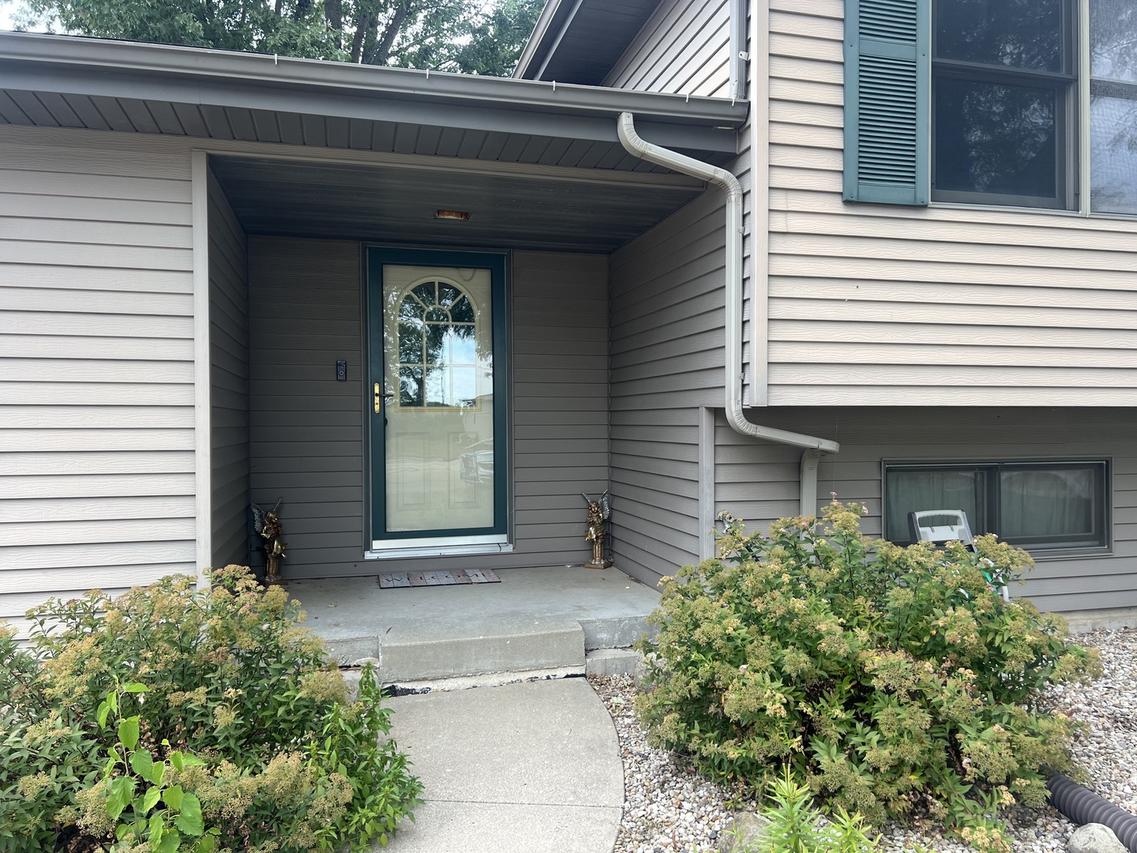 906 Wiker Dr., Rock Falls, IL 61071