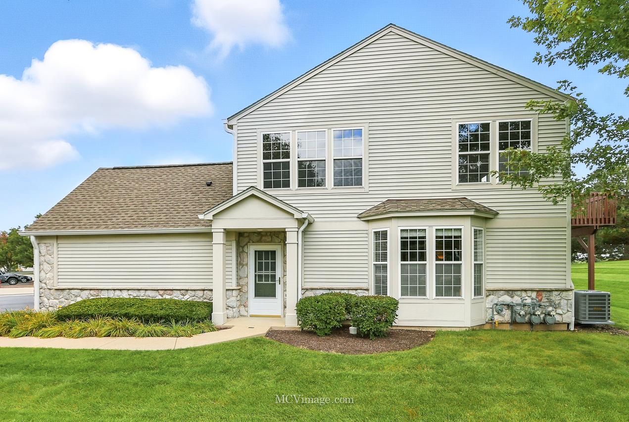 24806 Gates Ct., Plainfield, IL 60585
