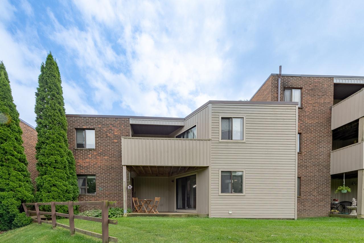 1840 W Highland Ave. #E-104, Elgin, IL 60123