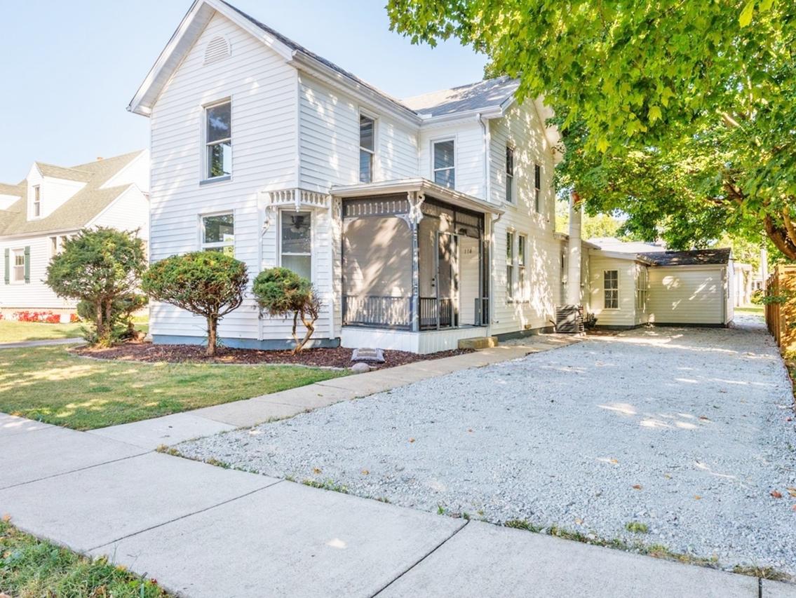 114 W North St., Danvers, IL 61732