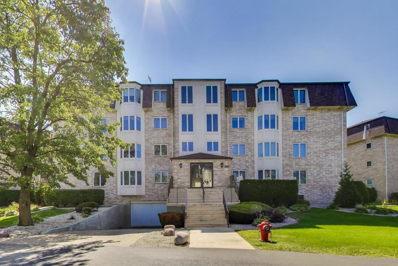3640 186th St. #204, Lansing, IL 60438