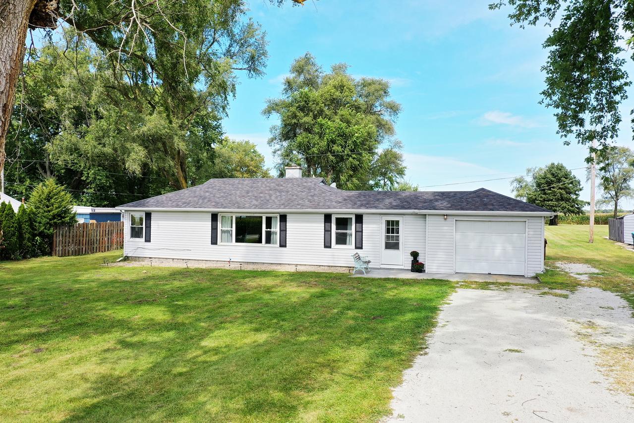 1627 W 2000s Rd., Kankakee, IL 60901