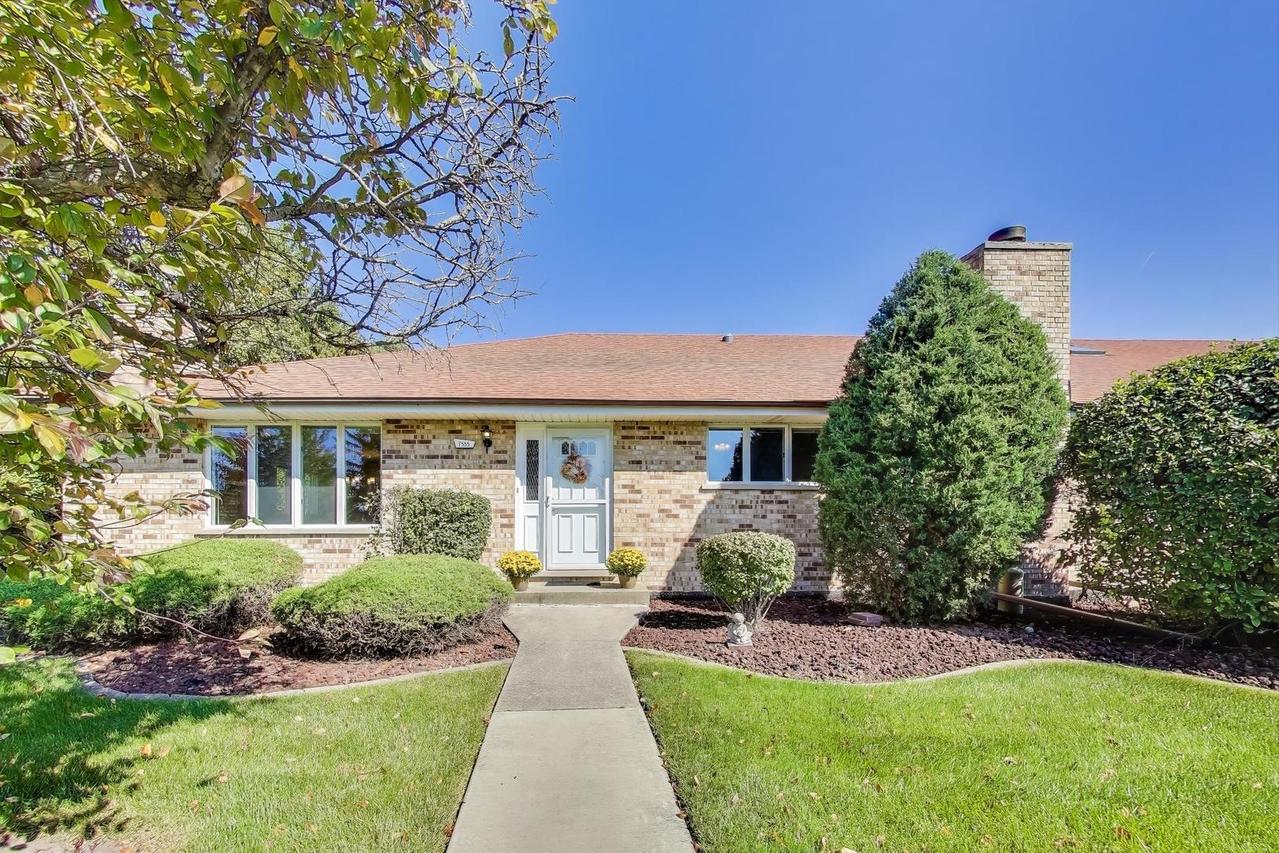 7555 W Willowood Ct., Orland Park, IL 60462