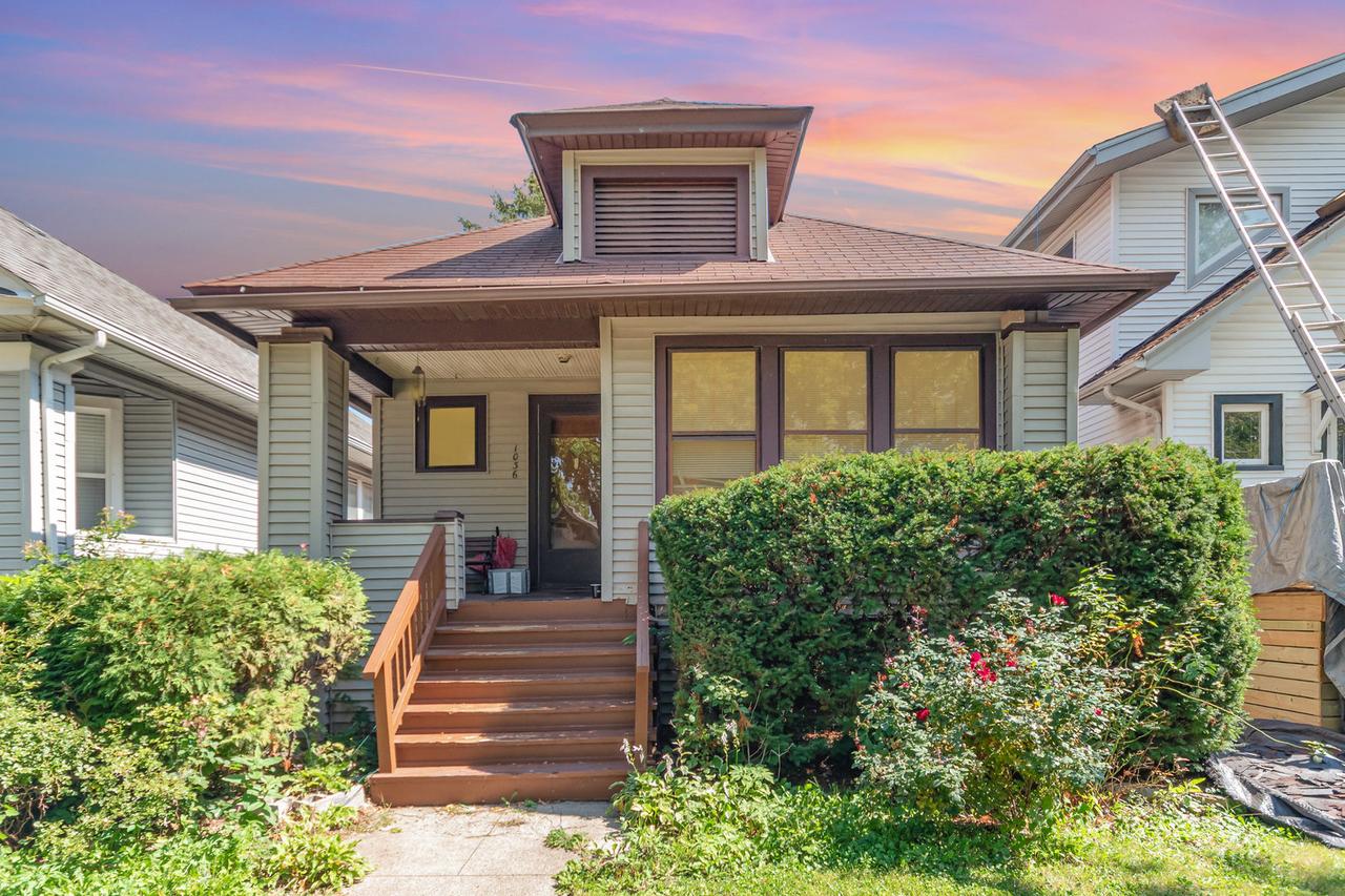 1036 Highland Ave., Oak Park, IL 60304