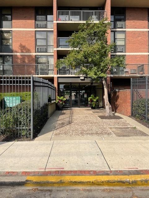 2921 S Michigan Ave. #405, Chicago, IL 60616