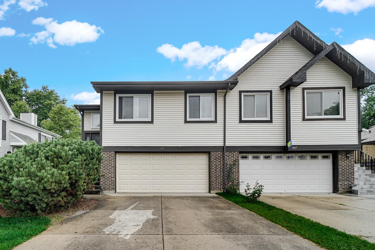 1485 Chippewa Tr., Wheeling, IL 60090