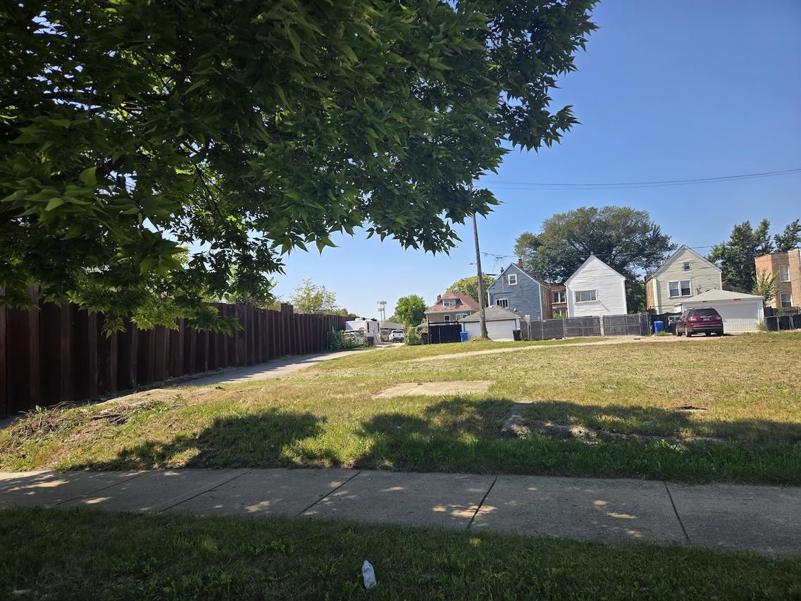 2246 S Ridgeway Ave., Chicago, IL 60623