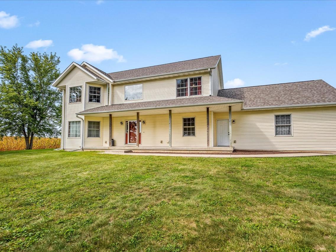 4650 S Klinger Rd., Pecatonica, IL 61063
