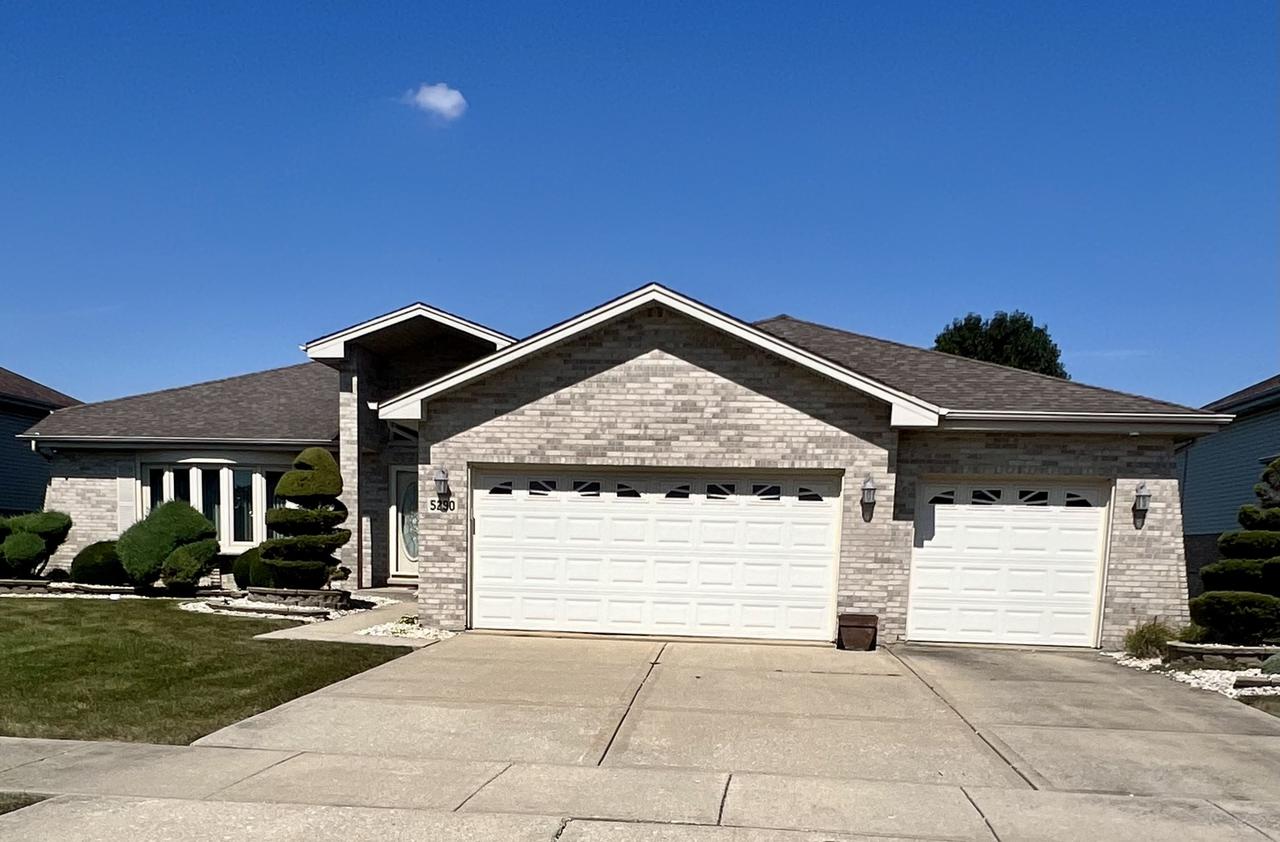 5290 Trinity Pl., Matteson, IL 60443
