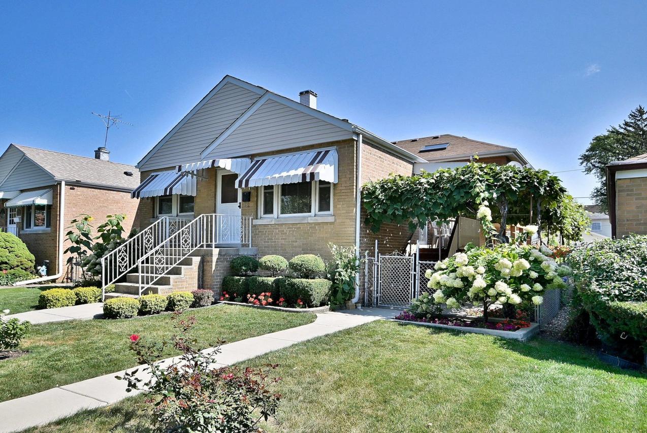 2247 Elm St., River Grove, IL 60171