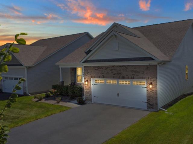 769 Fairway Dr., Addison, IL 60101