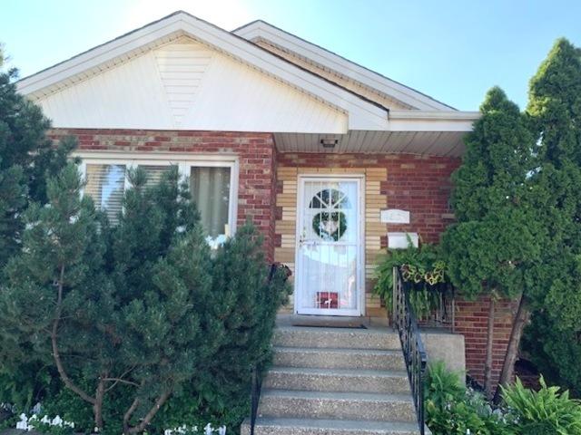 4824 S La Crosse Ave., Chicago, IL 60638