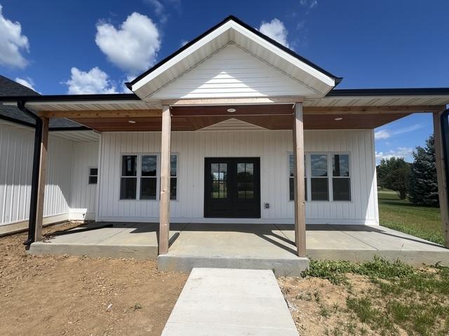 692 Penrose Rd., Dixon, IL 61021