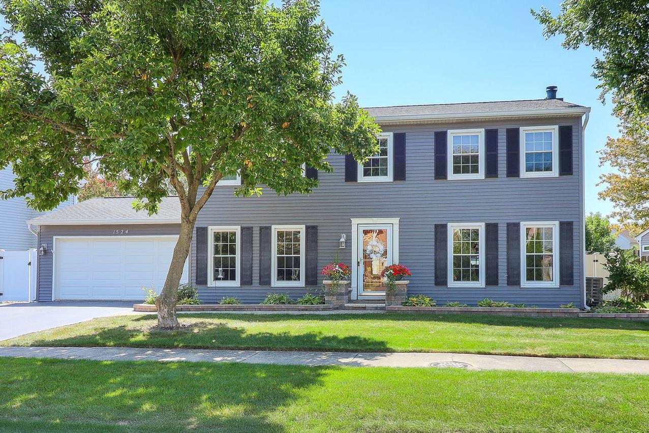 1524 Clarkson Ct., Naperville, IL 60565