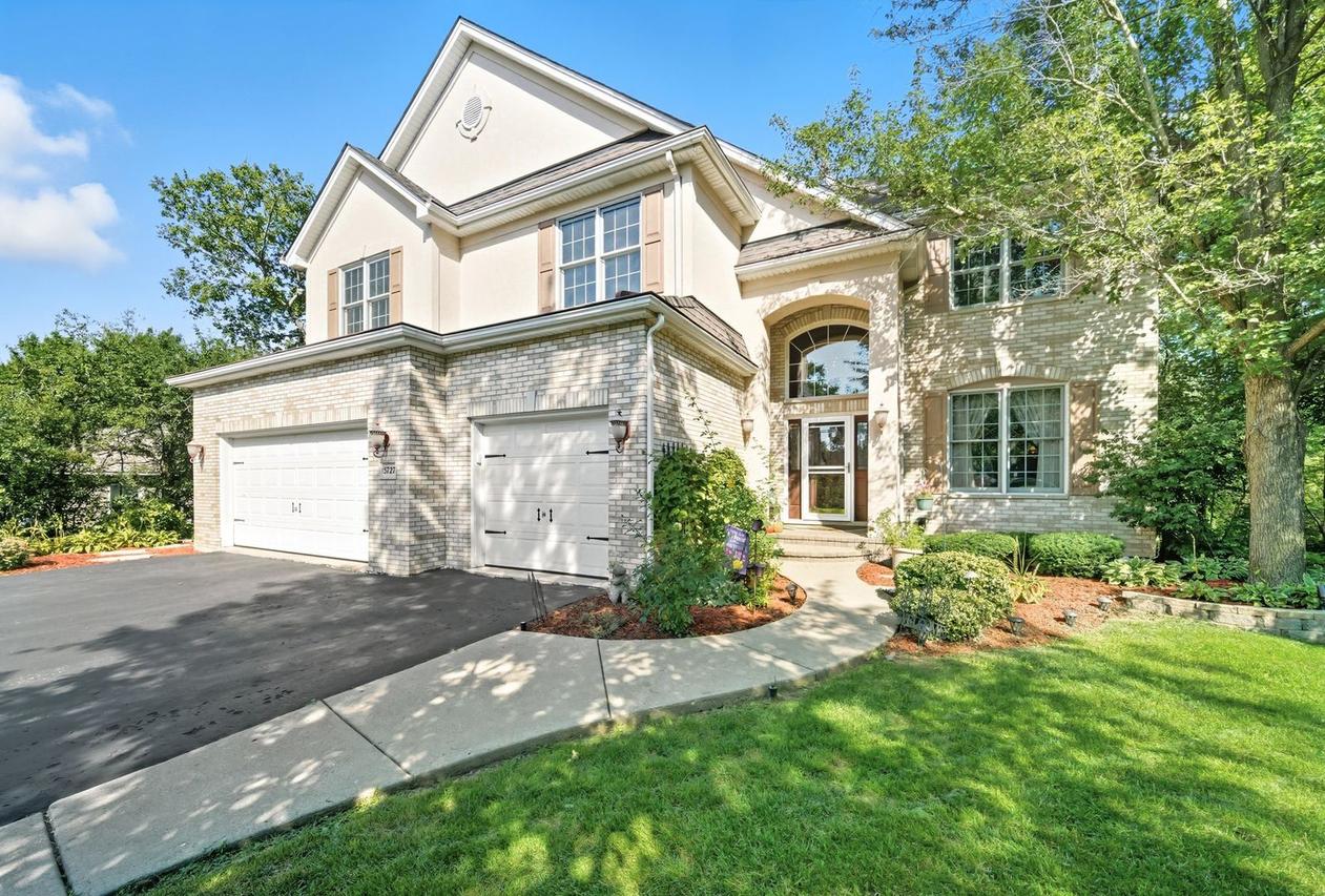 5727 Howard Ave., La Grange Highlands, IL 60525
