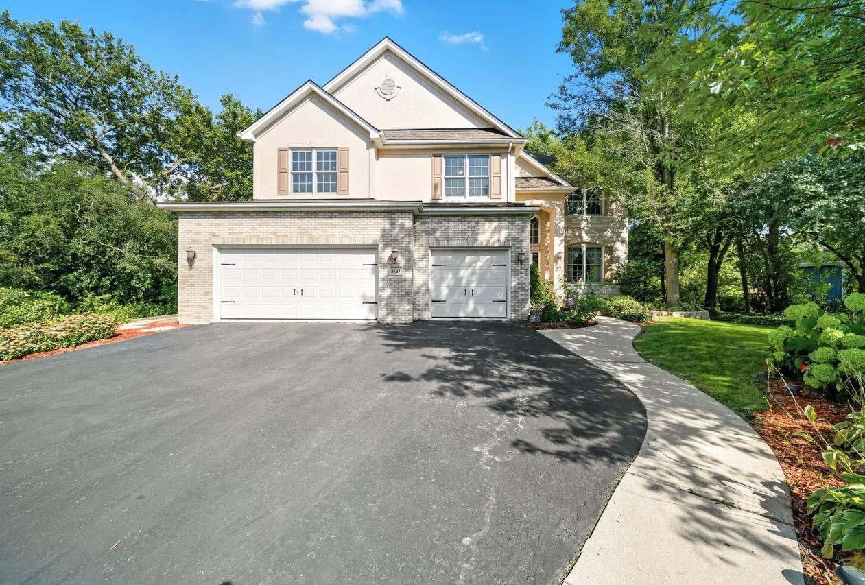 5727 Howard Ave., La Grange Highlands, IL 60525