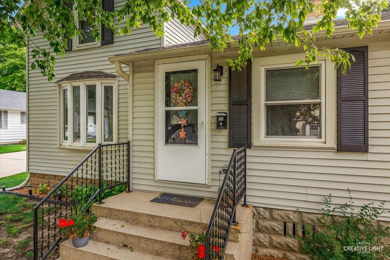 660 South Ave., Sycamore, IL 60178
