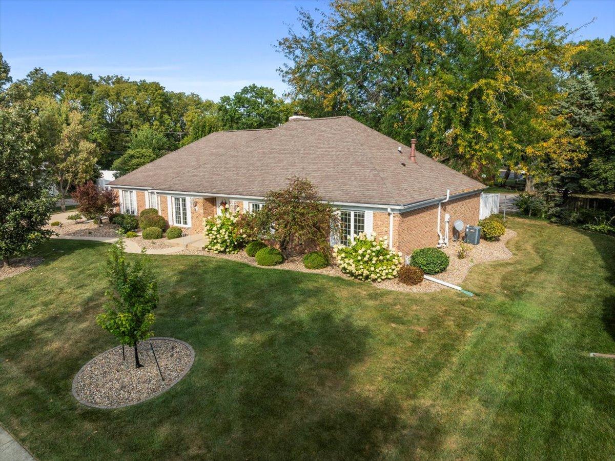 4 Ebach Dr., Bloomington, IL 61701