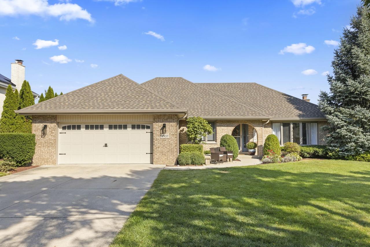 8937 Tara Hill Rd., Darien, IL 60561