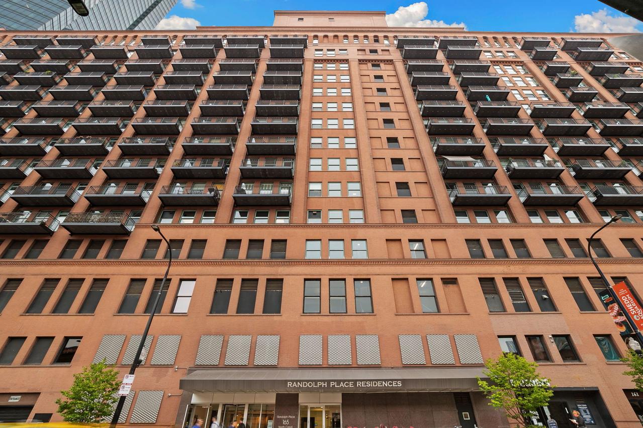 165 N Canal St. #730, Chicago, IL 60606