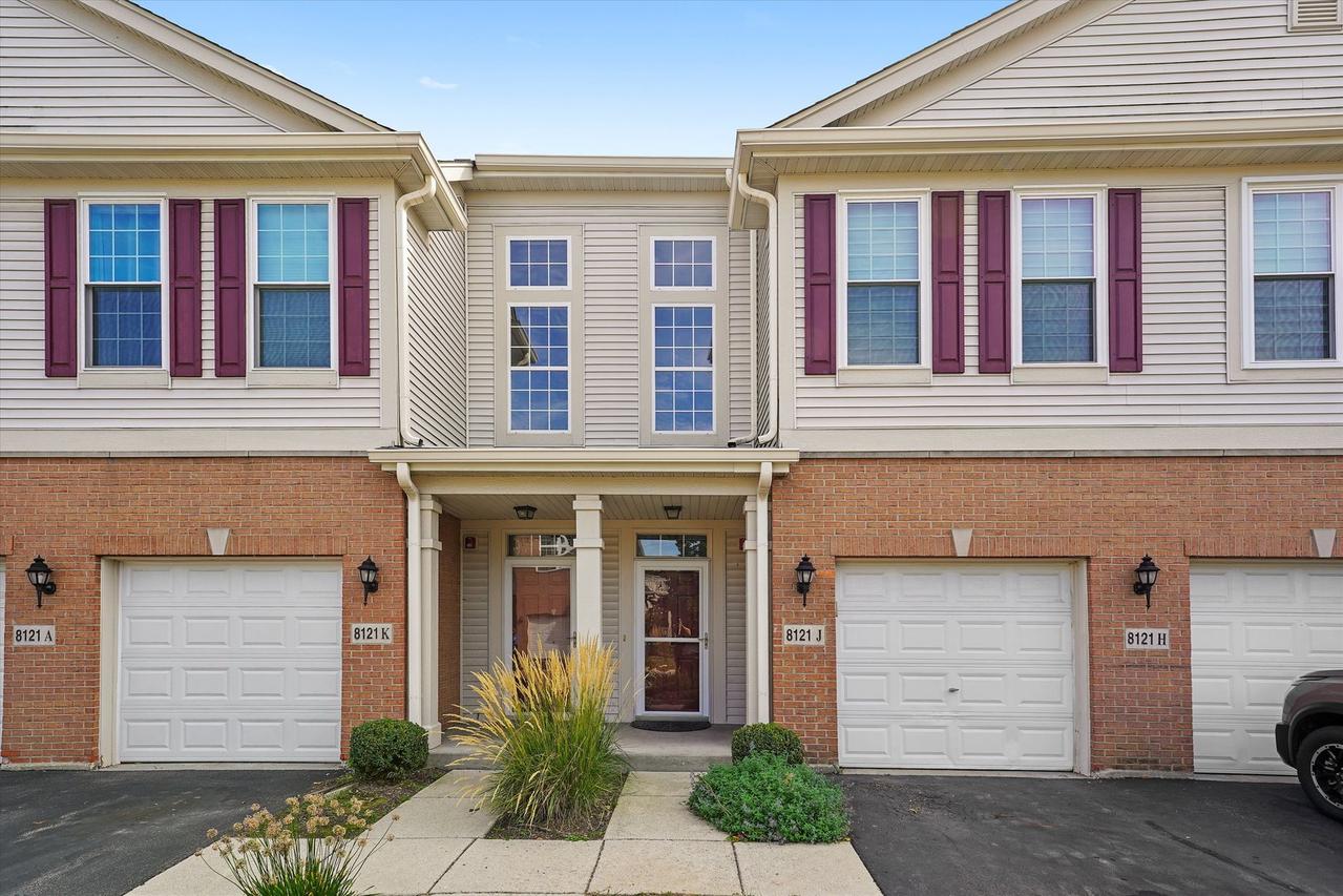 8121 Concord Ln. #J, Justice, IL 60458