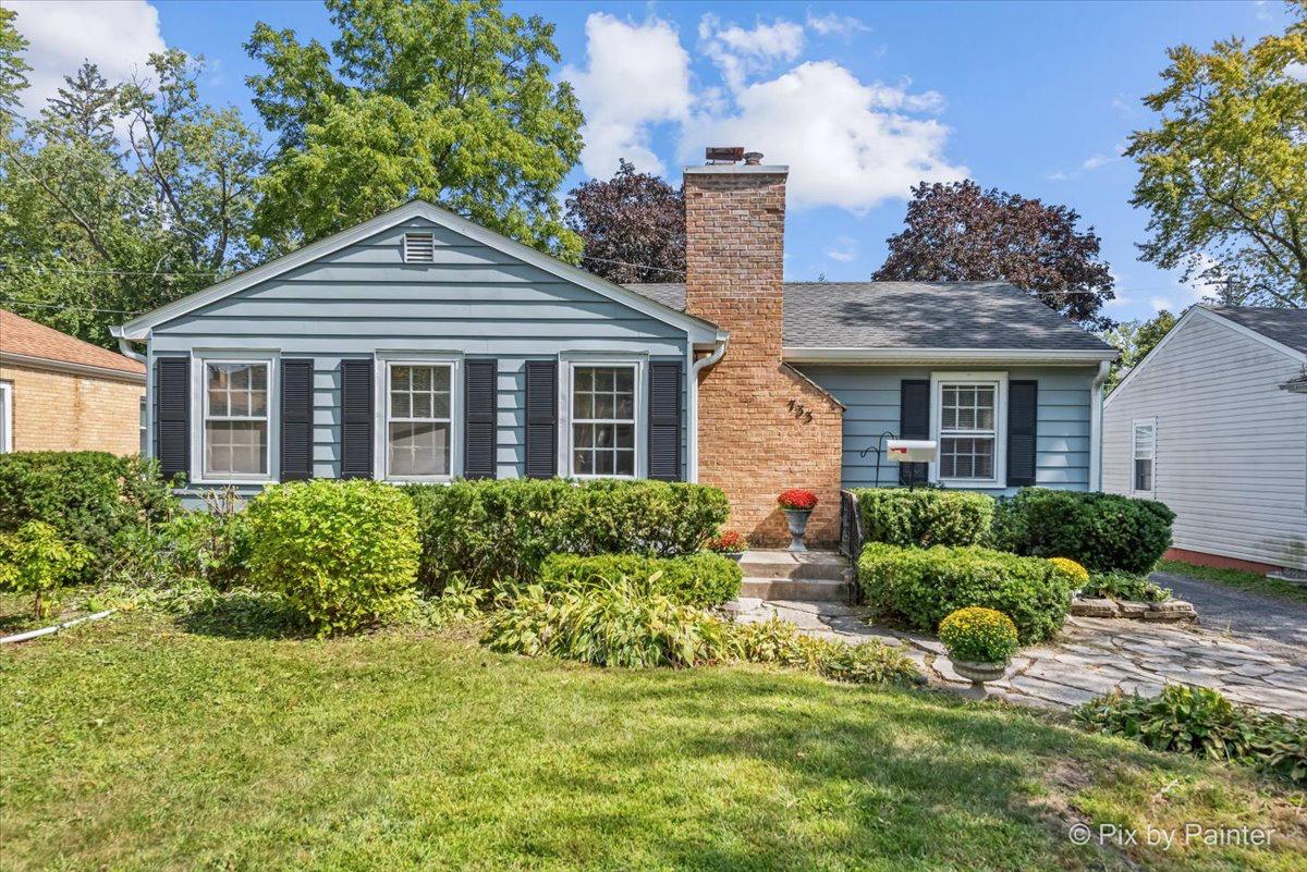 733 S Prairie Ave., Barrington, IL 60010