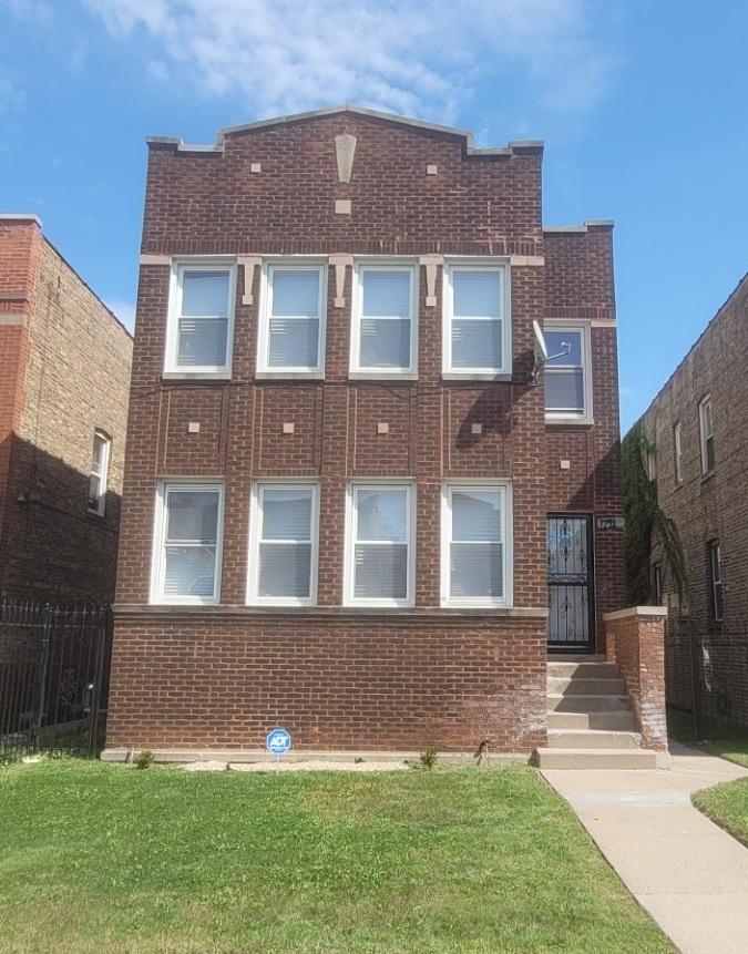 1721 N Meade Ave., Chicago, IL 60639