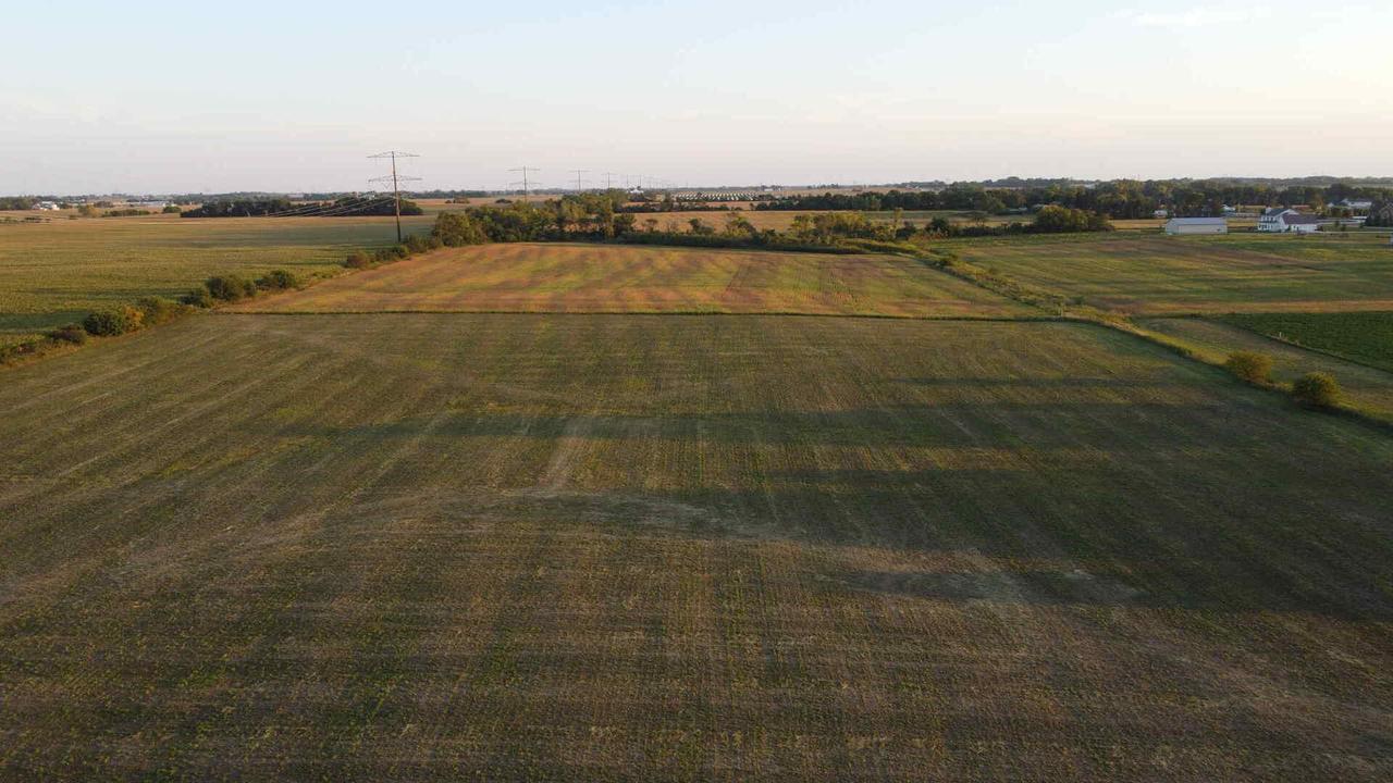 0000 NE Church Rd., Beecher, IL 60401