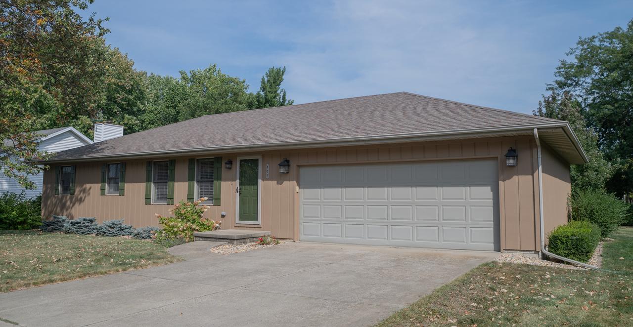 701 Thomas Dr., Heyworth, IL 61745
