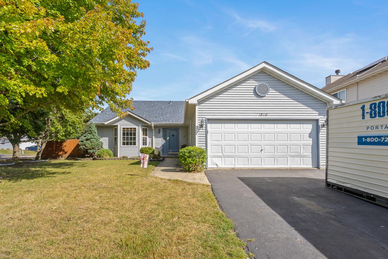 1810 Foxfield Dr., Joliet, IL 60435