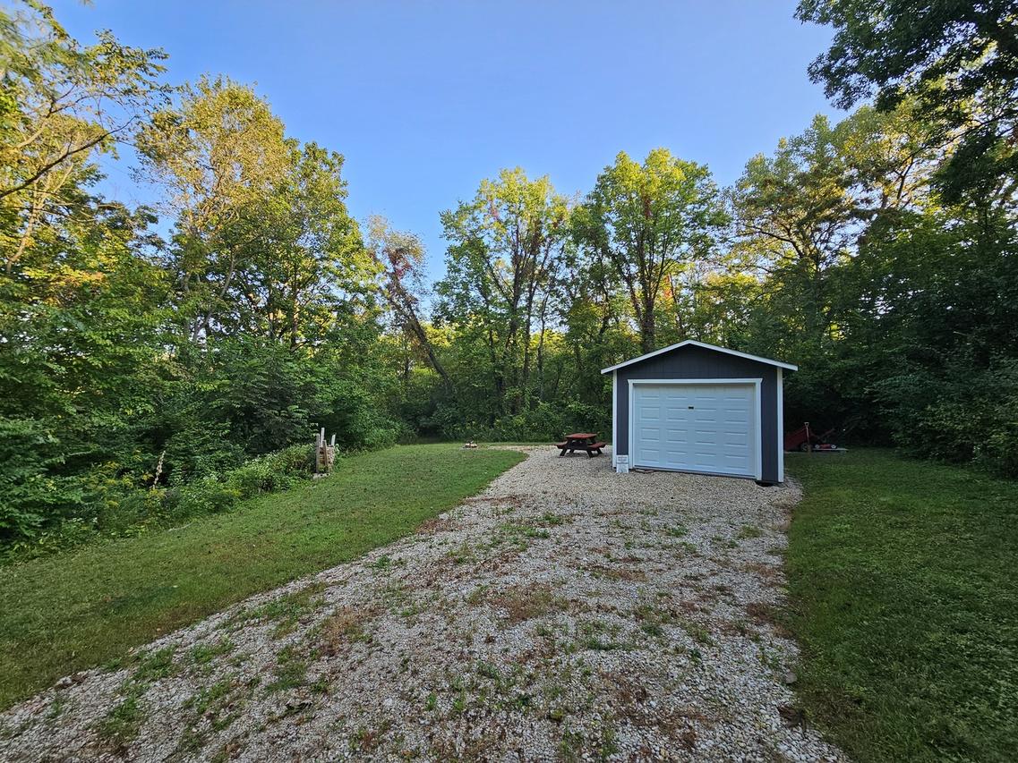 1982 N3103rd Rd., Ottawa, IL 61350
