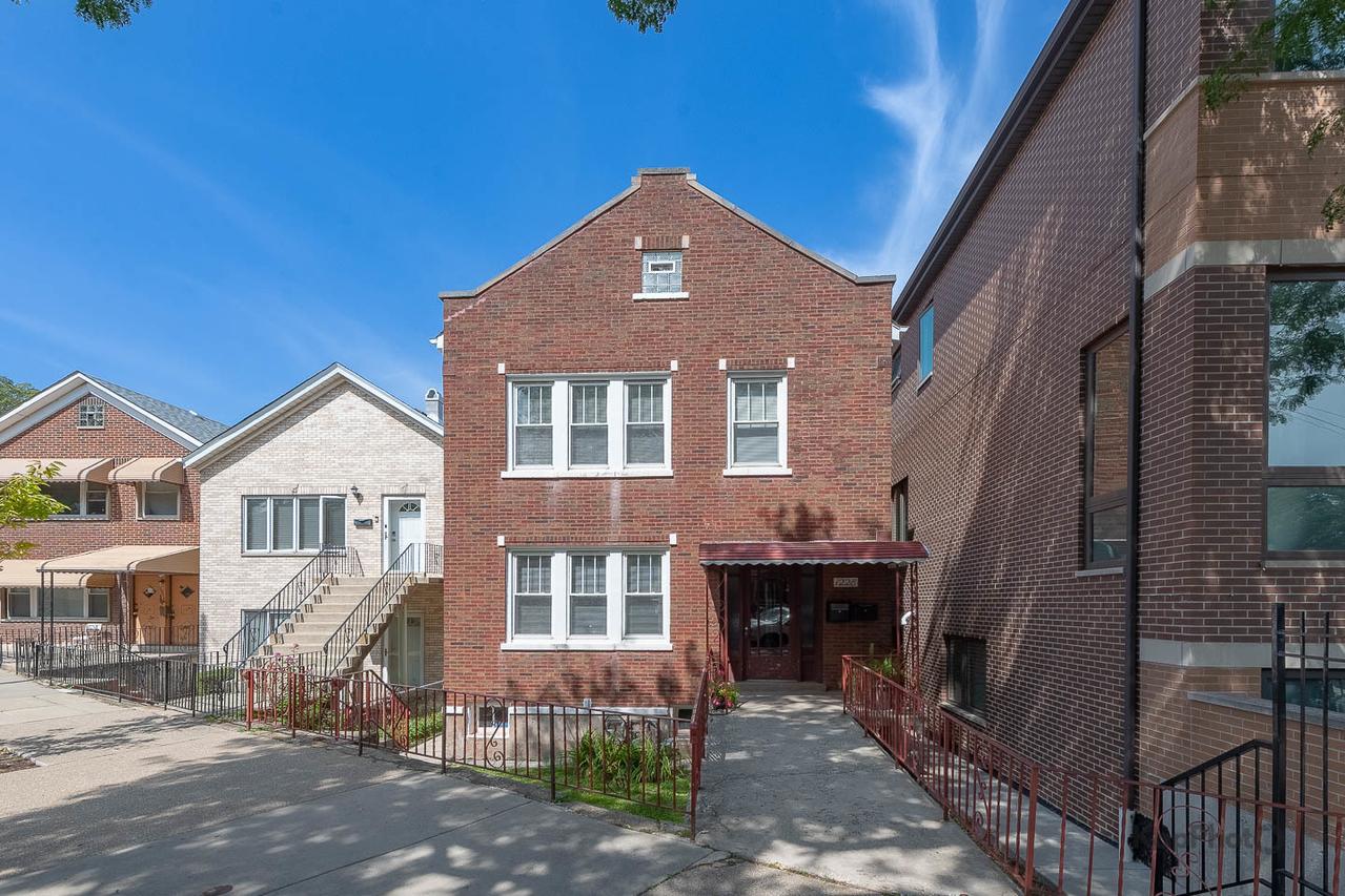 1228 W 31st St., Chicago, IL 60608