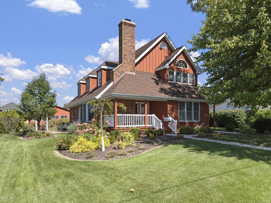 120 E Elm St., Coal City, IL 60416