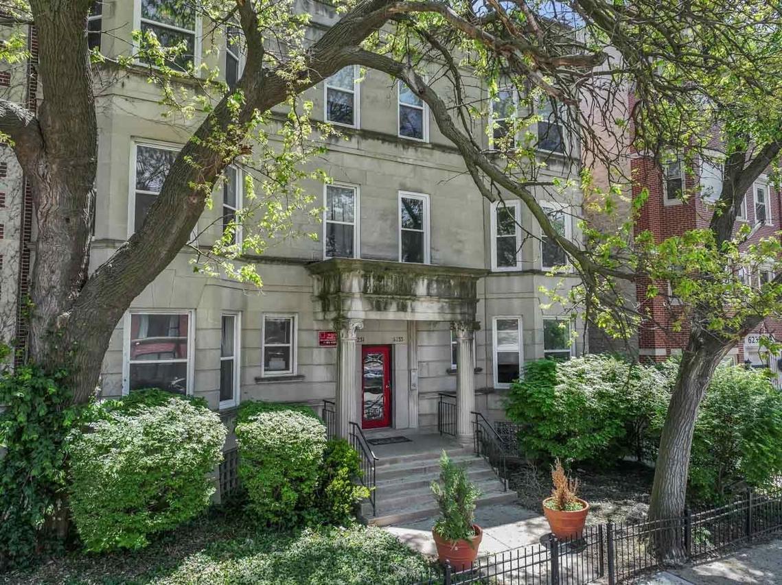 6233 S Woodlawn Ave. #2, Chicago, IL 60637