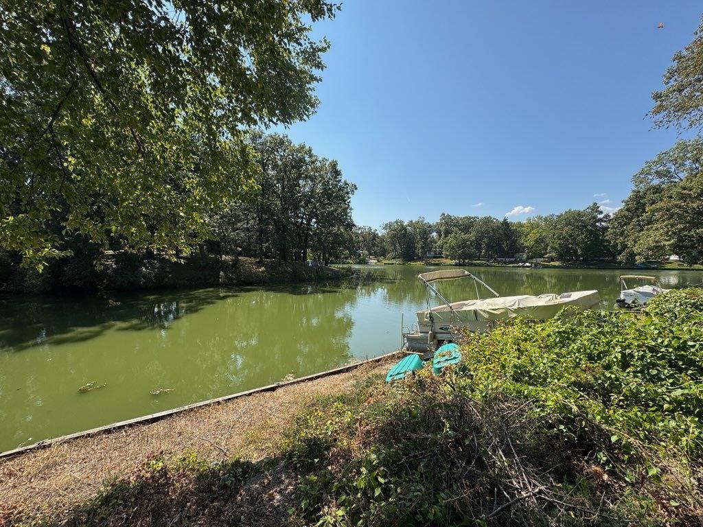 10-202 Woodhaven Lakes, Sublette, IL 61367