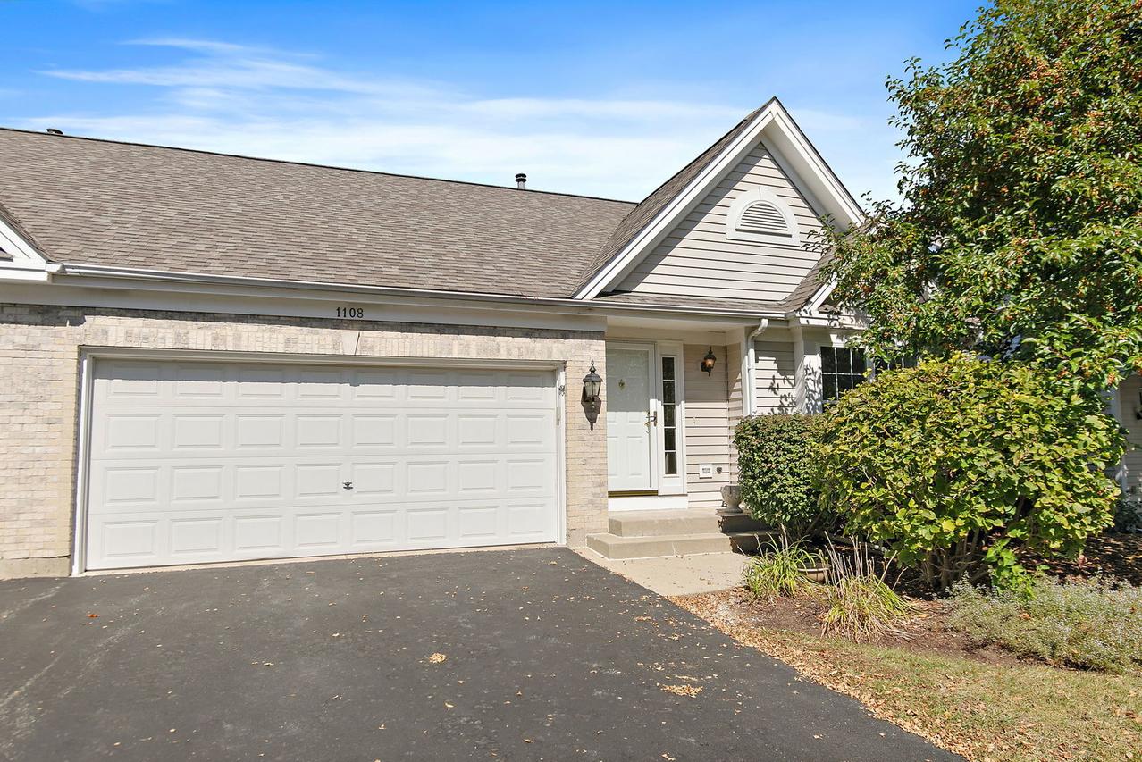 1108 E Danbury Dr., Cary, IL 60013